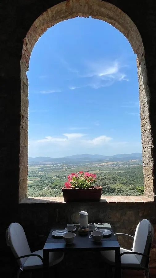 Tenuta Di Montemassi Fattoria 0*,