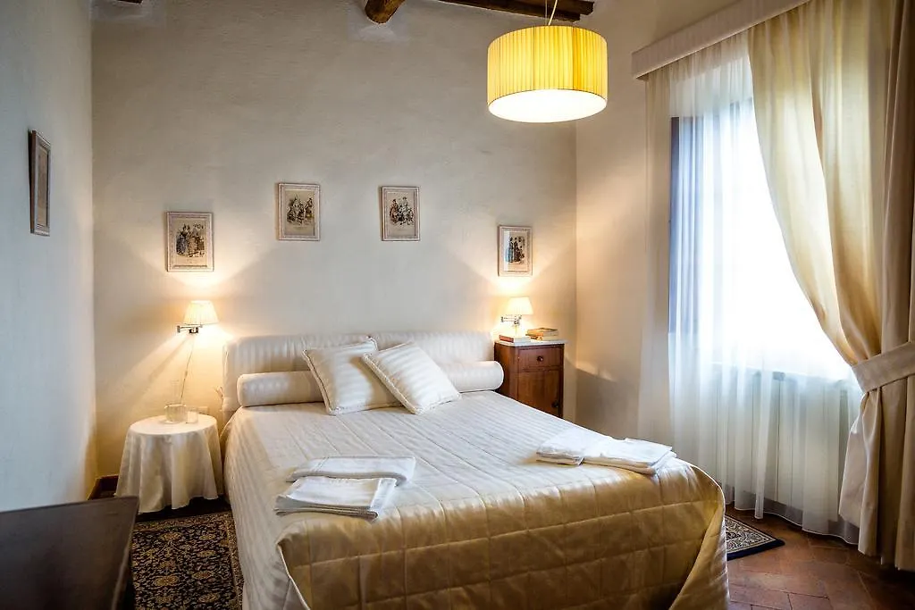 Tenuta Di Montemassi Fattoria 0*,  Italie